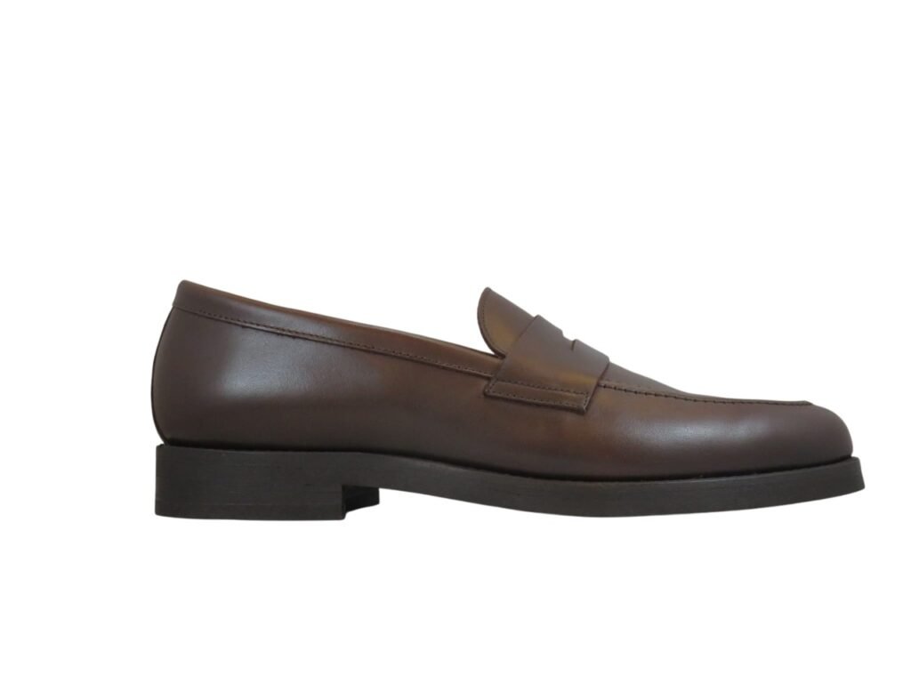 Mocassim de Travessão em Pele Castanha